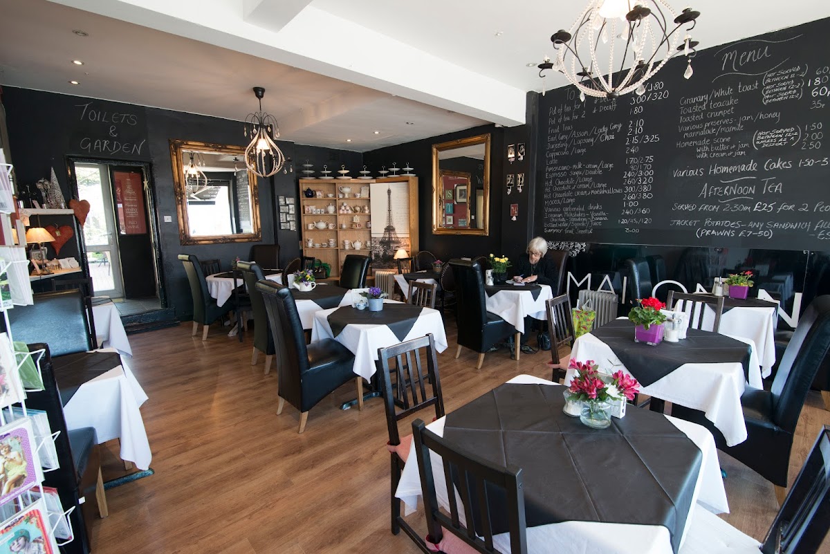 Maison Noir Ltd Photos 2